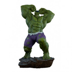 Avengers Assemble Statue...