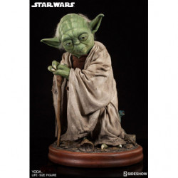 Star Wars Life-Size Statue...