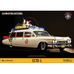 GHOSTBUSTERS – Ecto-1 –...